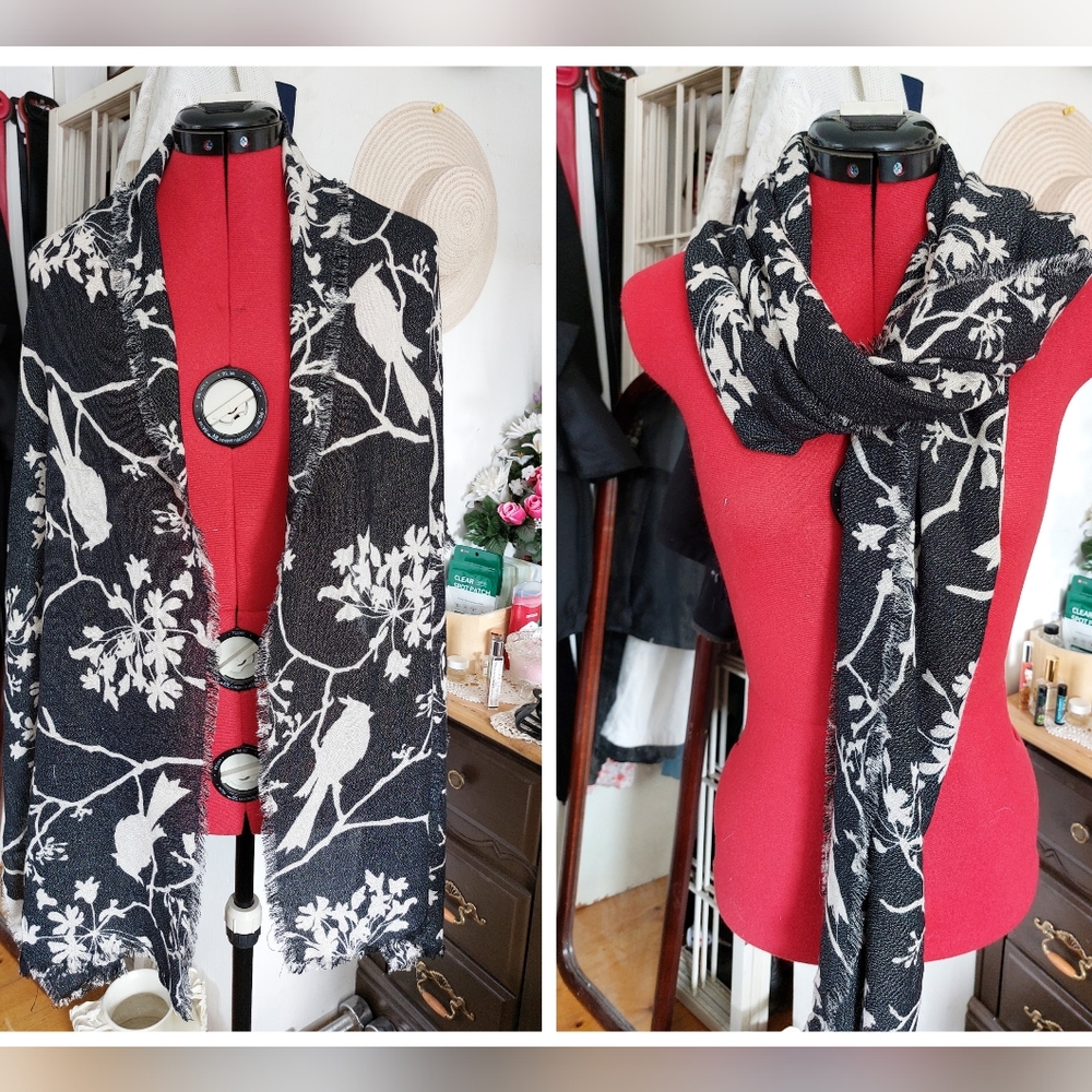 4 For $10 - Vintage black and white scarf‎